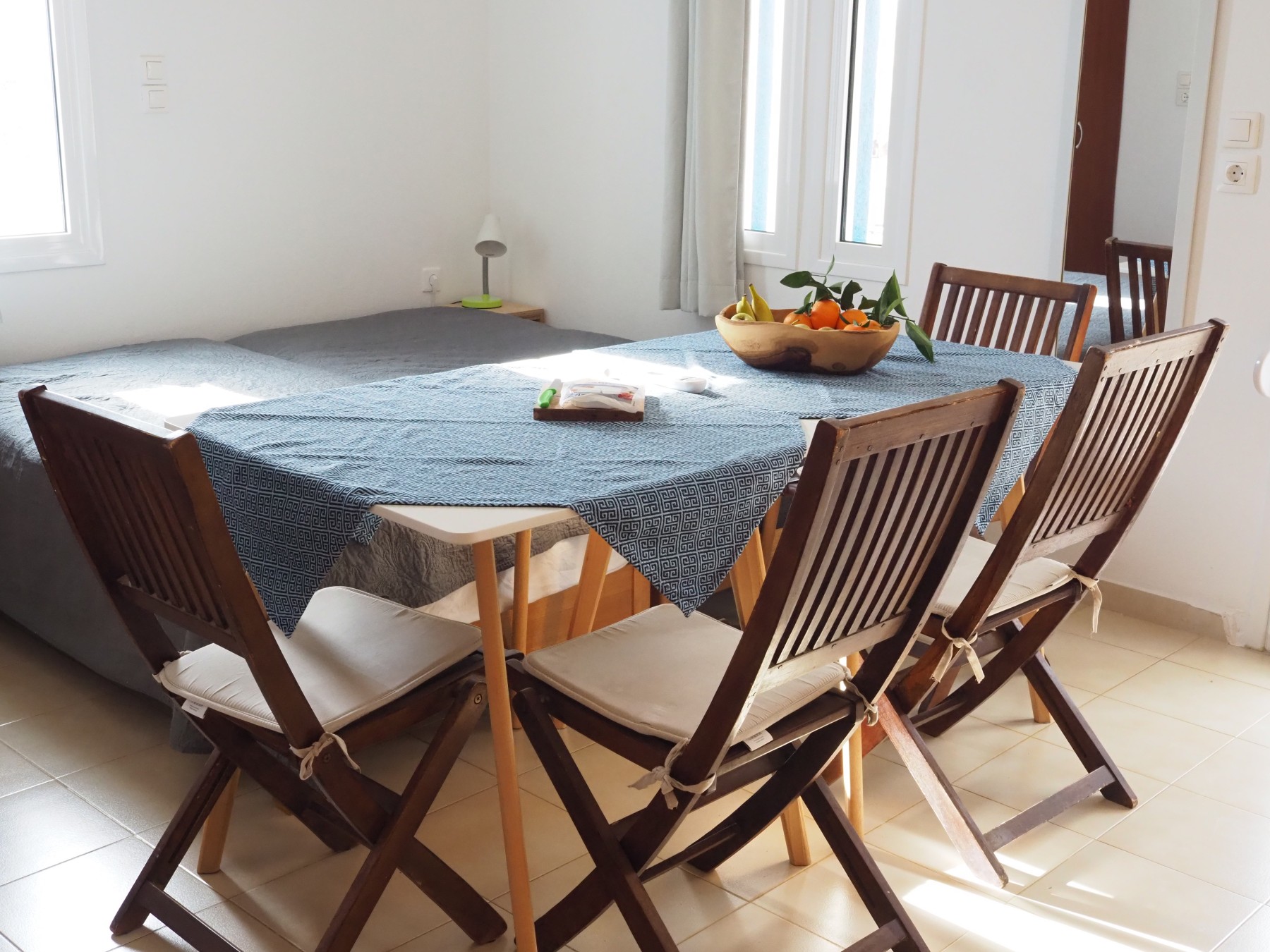 Dining Table for 4 people